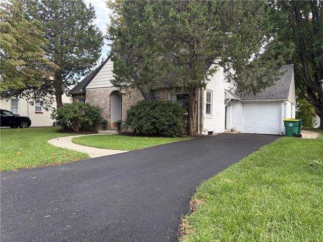 2714 Broad Street, Easton, PA 18045