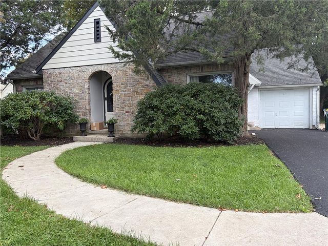 2714 Broad Street, Easton, PA 18045