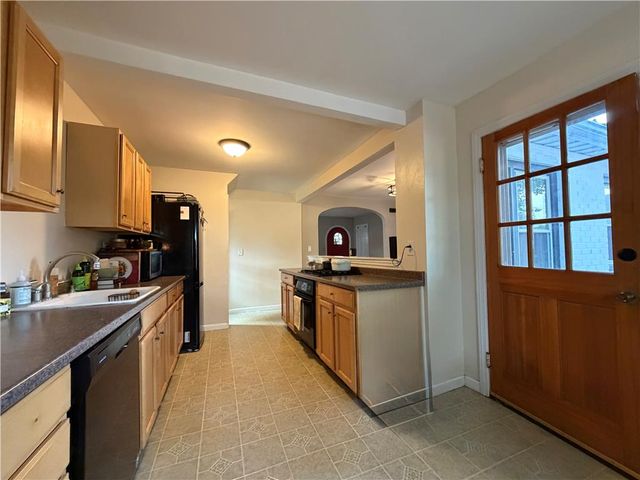 2714 Broad Street, Easton, PA 18045