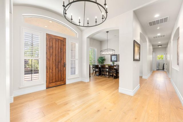 1047 Cambria Way, El Dorado Hills, CA 95762