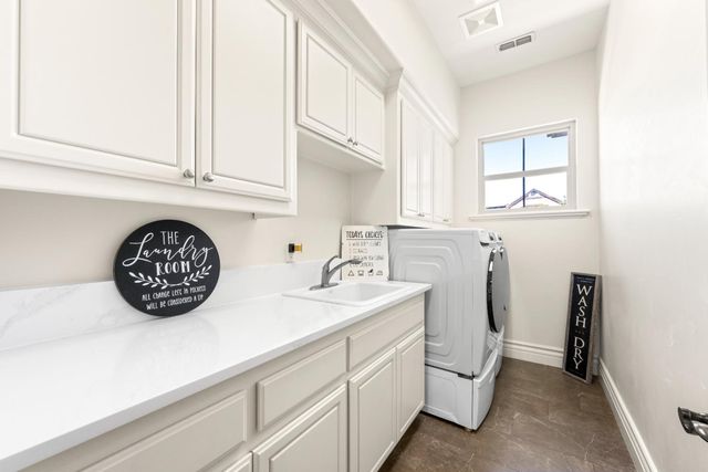 1047 Cambria Way, El Dorado Hills, CA 95762