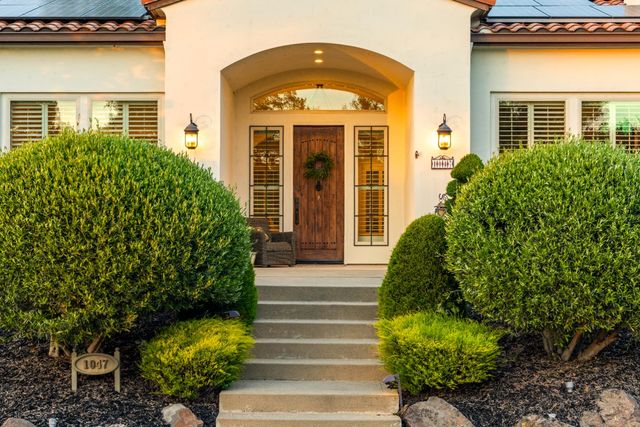 1047 Cambria Way, El Dorado Hills, CA 95762