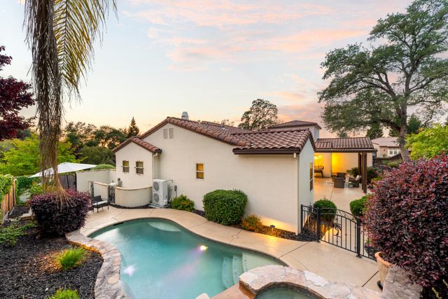 1047 Cambria Way, El Dorado Hills, CA 95762