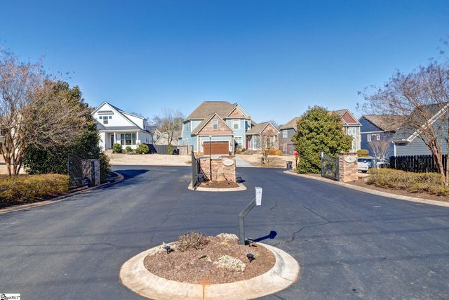 105 Bold Slope Drive, Piedmont, SC 29673