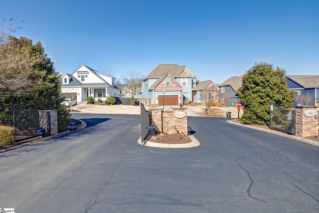 105 Bold Slope Drive, Piedmont, SC 29673