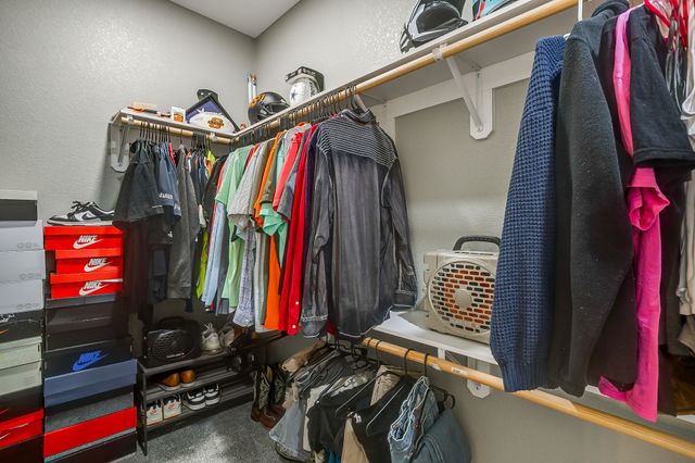 409 Titus Drive, Springtown, TX 76082