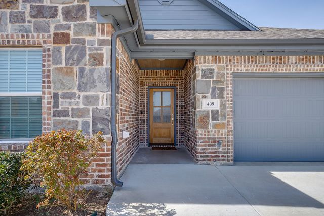 409 Titus Drive, Springtown, TX 76082