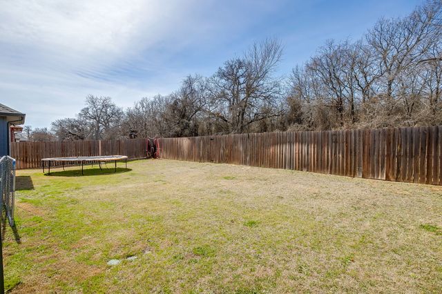409 Titus Drive, Springtown, TX 76082