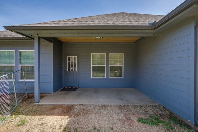 409 Titus Drive, Springtown, TX 76082