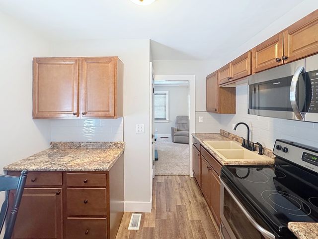 1841 32nd Street, Moline, IL 61265