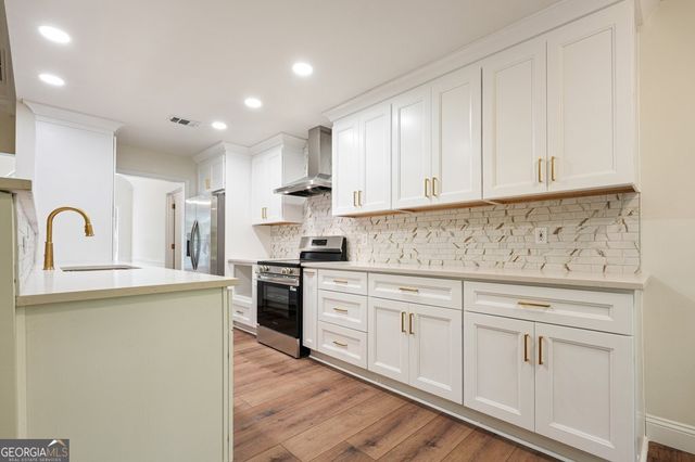 305 Michael Circle, Canton, GA 30114