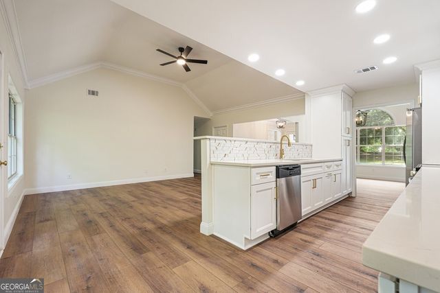 305 Michael Circle, Canton, GA 30114