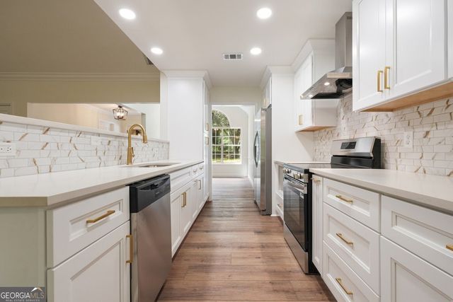 305 Michael Circle, Canton, GA 30114