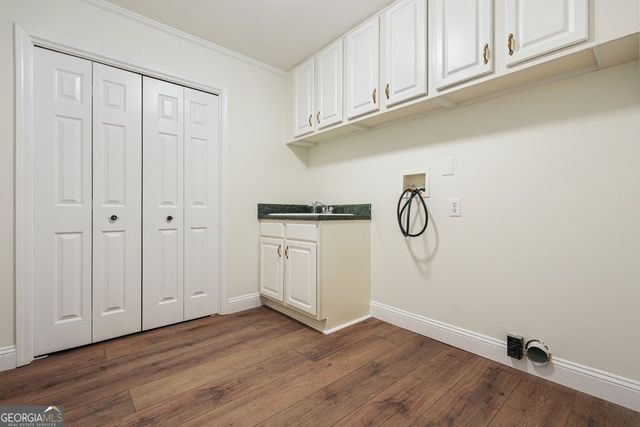305 Michael Circle, Canton, GA 30114