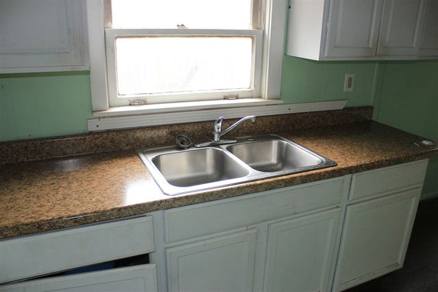 4884 E Apple Avenue, Muskegon, MI 49442