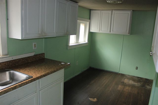 4884 E Apple Avenue, Muskegon, MI 49442