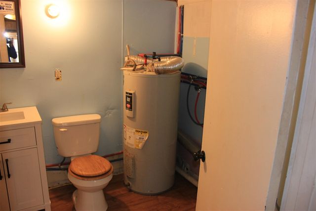 4884 E Apple Avenue, Muskegon, MI 49442