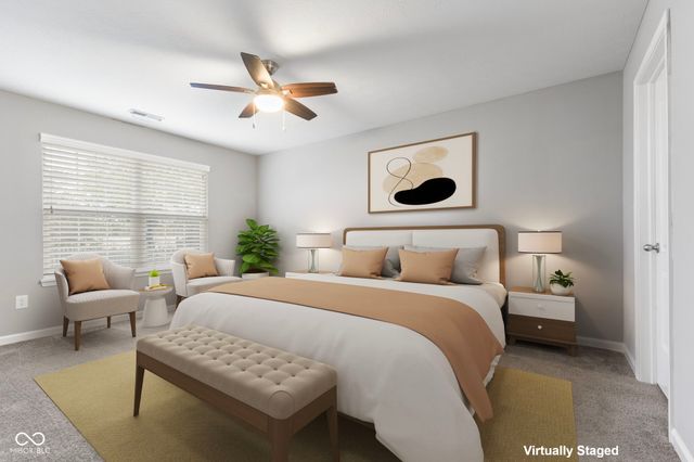 1811 N Creekwater Pass, Greenfield, IN 46140