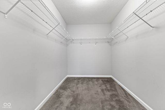 1811 N Creekwater Pass, Greenfield, IN 46140