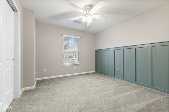 1811 N Creekwater Pass, Greenfield, IN 46140