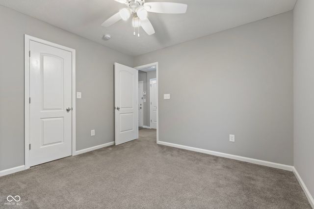 1811 N Creekwater Pass, Greenfield, IN 46140