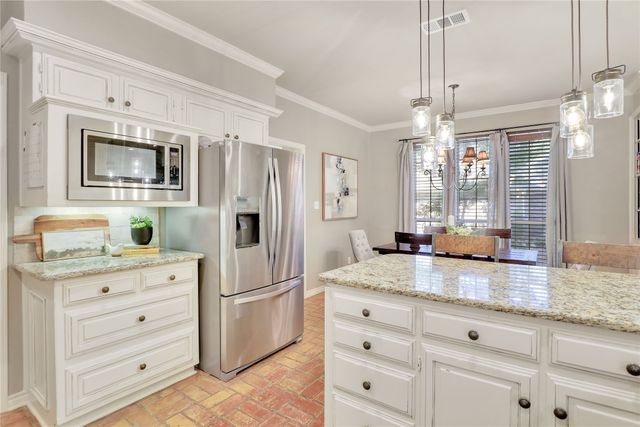 1814 Lakeshore Court, Mckinney, TX 75072