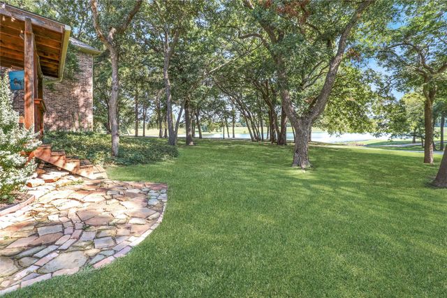 1814 Lakeshore Court, Mckinney, TX 75072