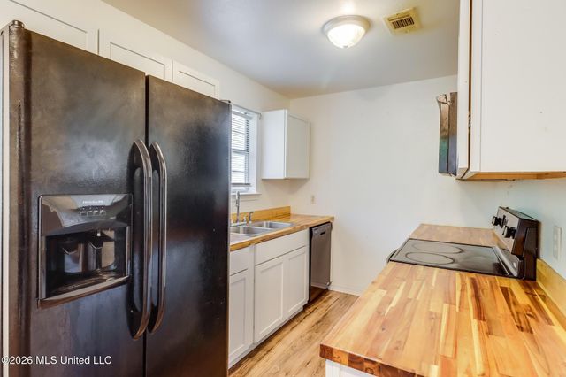 5 Michael Court, Long Beach, MS 39560