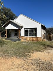 3514 2nd Street, Brownwood, TX 76801