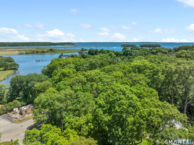 Shennecossett Road, Groton, CT 06340