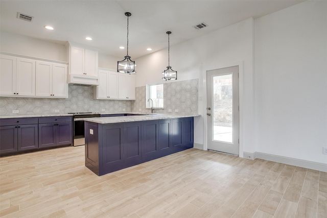 9077 Quarry Hill Court, Fort Worth, TX 76179