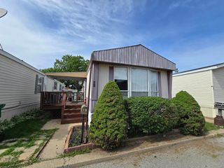 75 Country Club Drive, Countryside, IL 60525