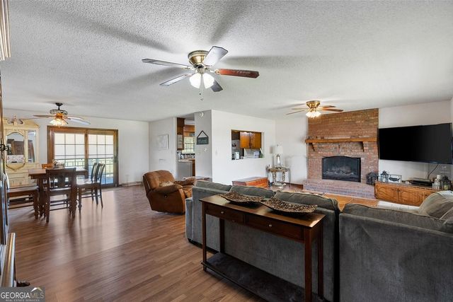696 Hickory Crossing Road, Hartwell, GA 30643