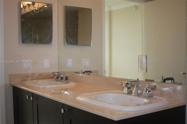 4100 Salzedo St 1011, Coral Gables, FL 33146