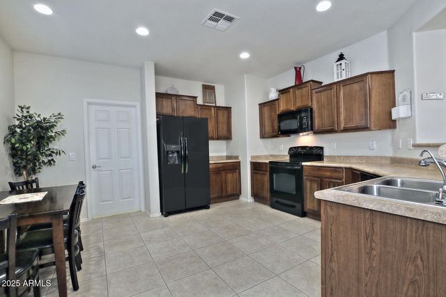 7208 W SONOMA Way, Florence, AZ 85132