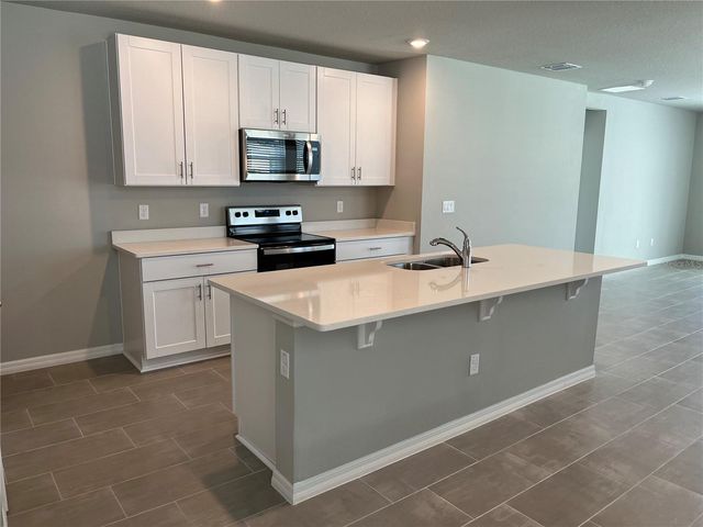 34823 TELLURIDE LANE, Zephyrhills, FL 33541