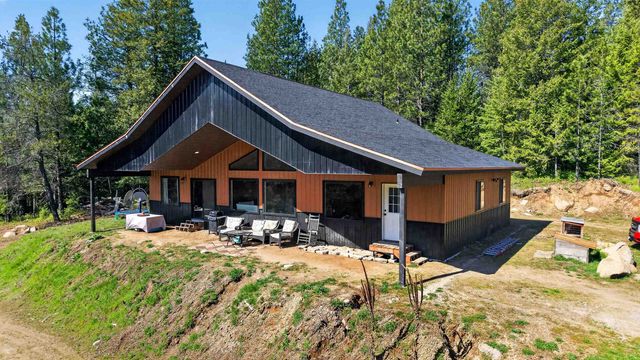 169 Royal Ln, Newport, WA 99156 property photo