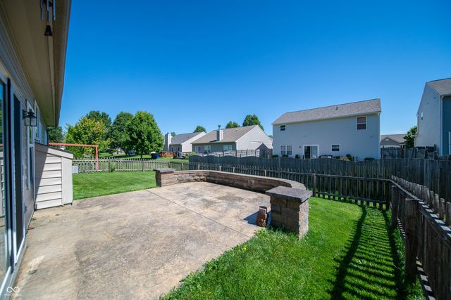 11044 Schoolhouse Road, Fishers, IN 46037