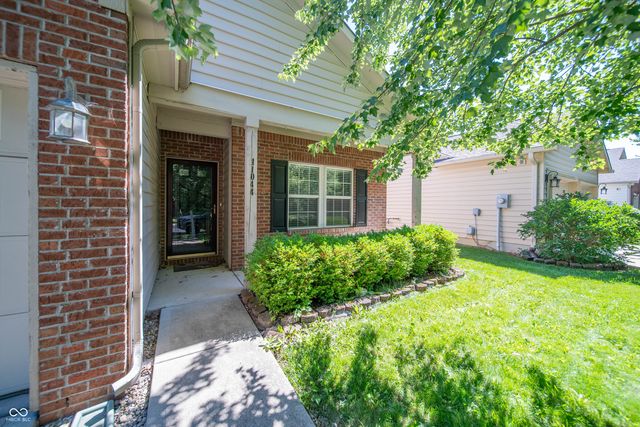 11044 Schoolhouse Road, Fishers, IN 46037