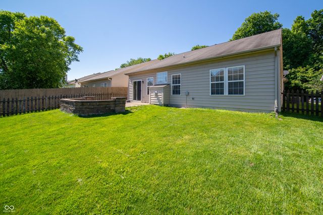 11044 Schoolhouse Road, Fishers, IN 46037