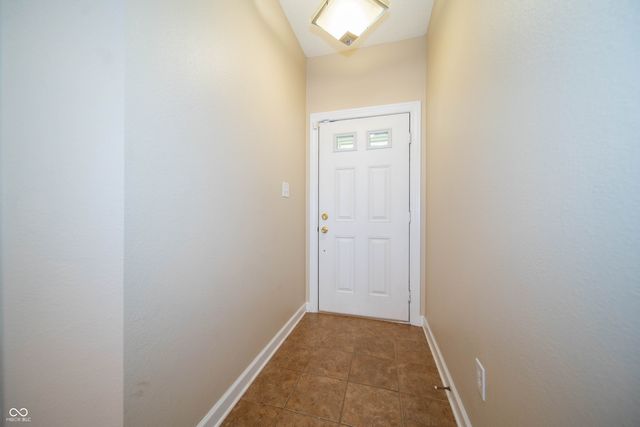 11044 Schoolhouse Road, Fishers, IN 46037