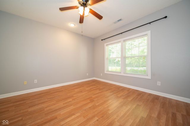 11044 Schoolhouse Road, Fishers, IN 46037