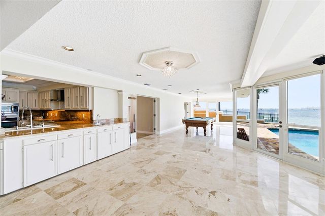 4201 45TH STREET S, St Petersburg, FL 33711