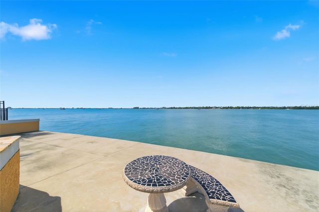 4201 45TH STREET S, St Petersburg, FL 33711