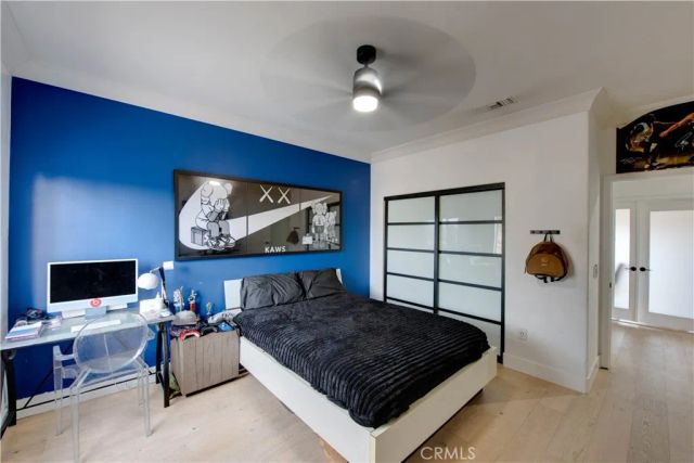 7330 De Soto, Canoga Park, CA 91303