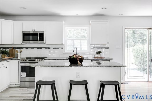 9110 Brucewood Dr, North Chesterfield, VA 23235