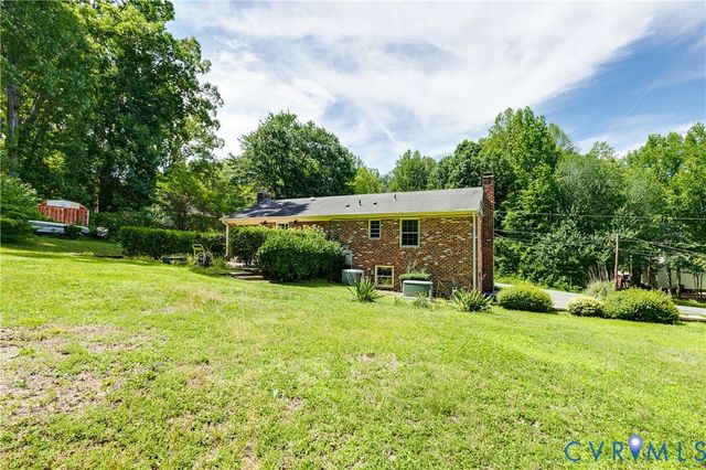 9110 Brucewood Dr, North Chesterfield, VA 23235