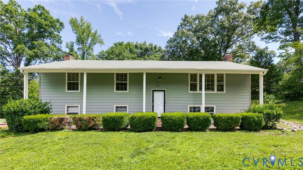 9110 Brucewood Dr, North Chesterfield, VA 23235