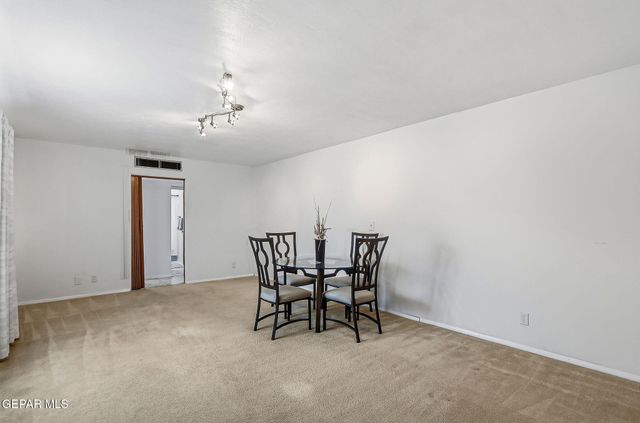 8113 DEMPSEY Avenue, El Paso, TX 79925