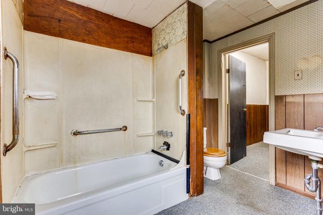 3519 BOWMAN ST, Philadelphia, PA 19129